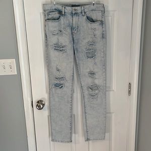 Aéropostale Ripped Jeans